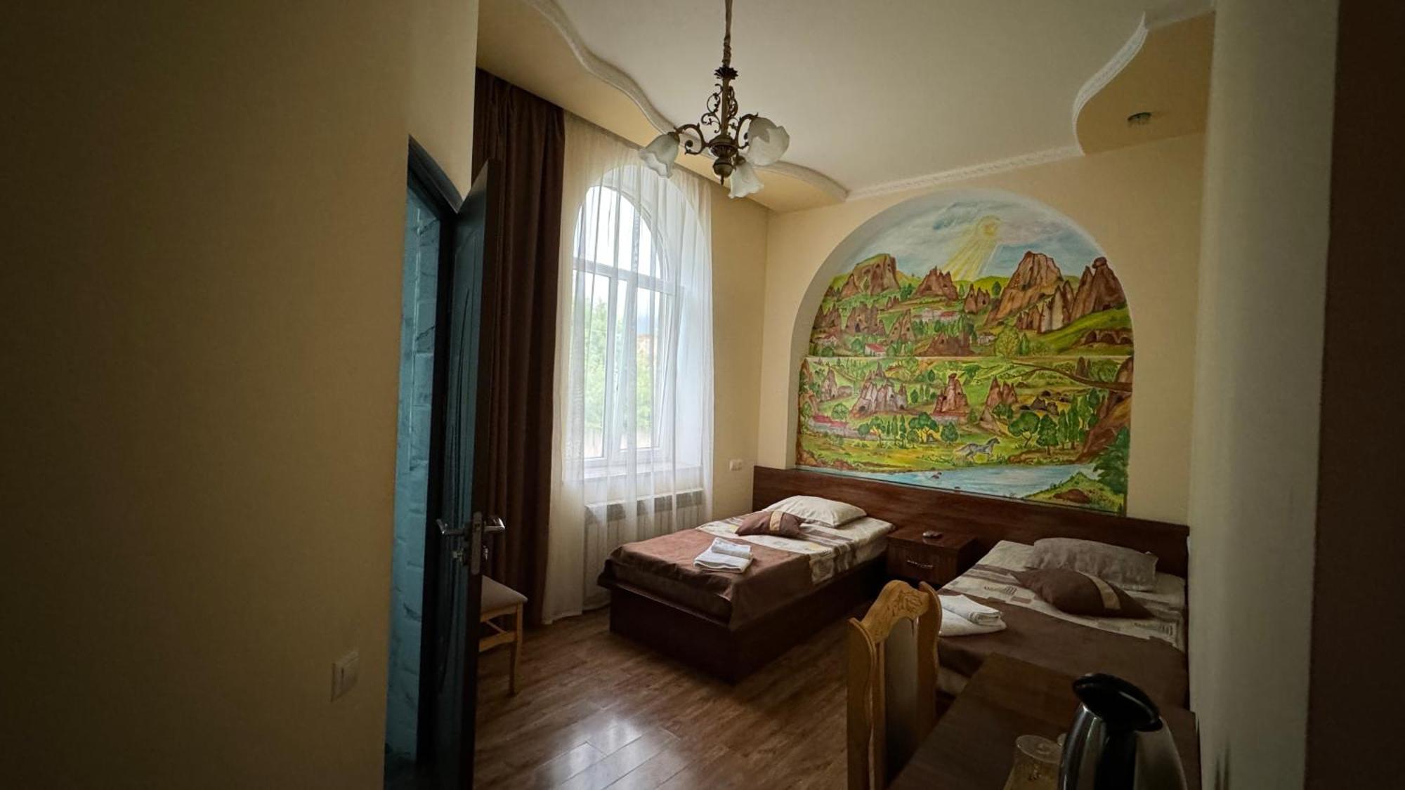 Kirch Hotel & Restaurant Goris Exterior photo